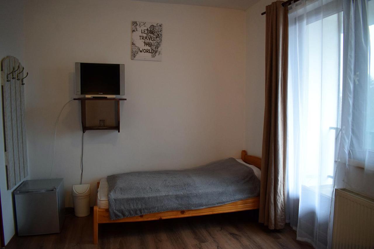 Ket Diofa Vendeghaz Hotel Felsotarkany Exterior photo