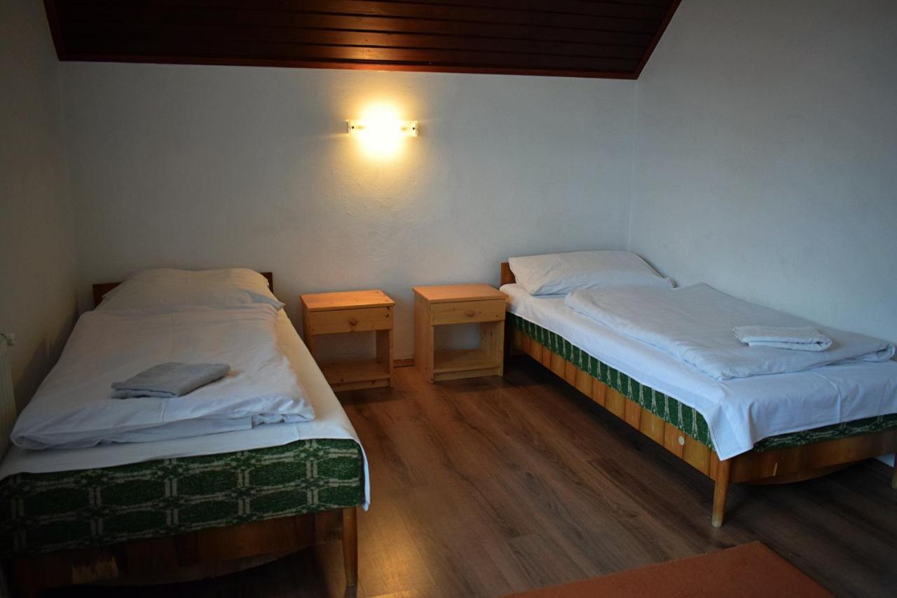 Ket Diofa Vendeghaz Hotel Felsotarkany Exterior photo