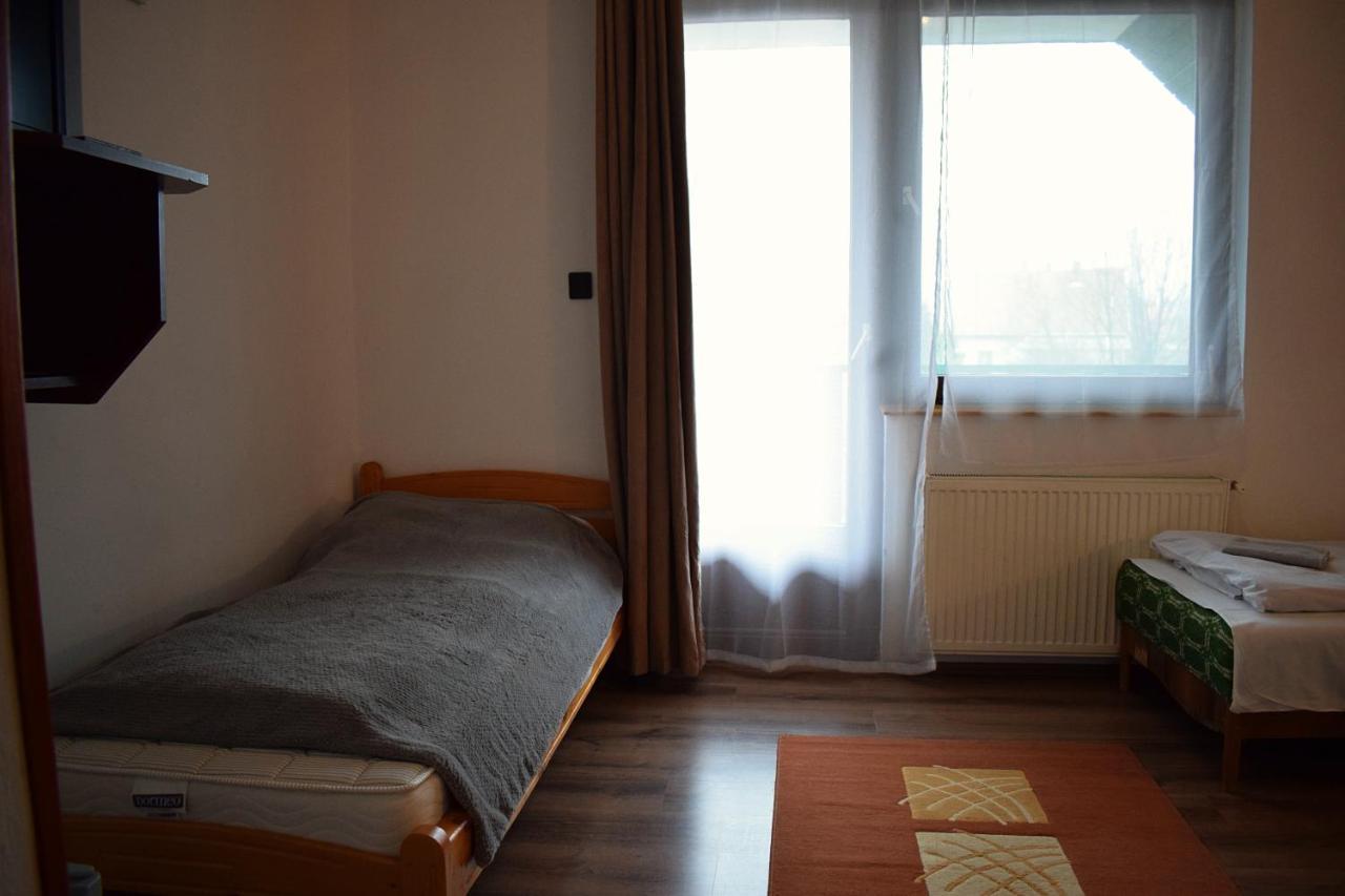 Ket Diofa Vendeghaz Hotel Felsotarkany Exterior photo