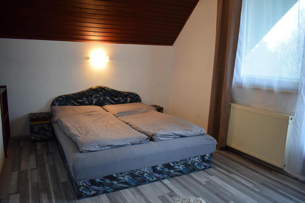 Ket Diofa Vendeghaz Hotel Felsotarkany Exterior photo